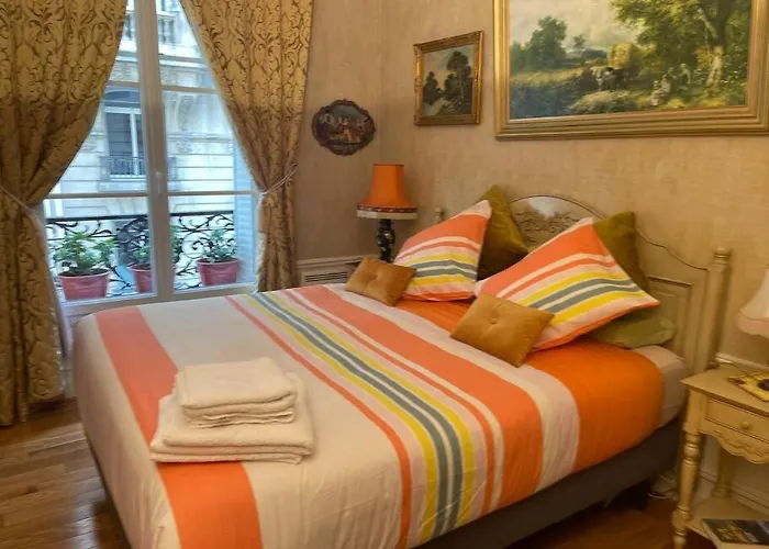 Au Coeur Du Quartier Butte Montmartre